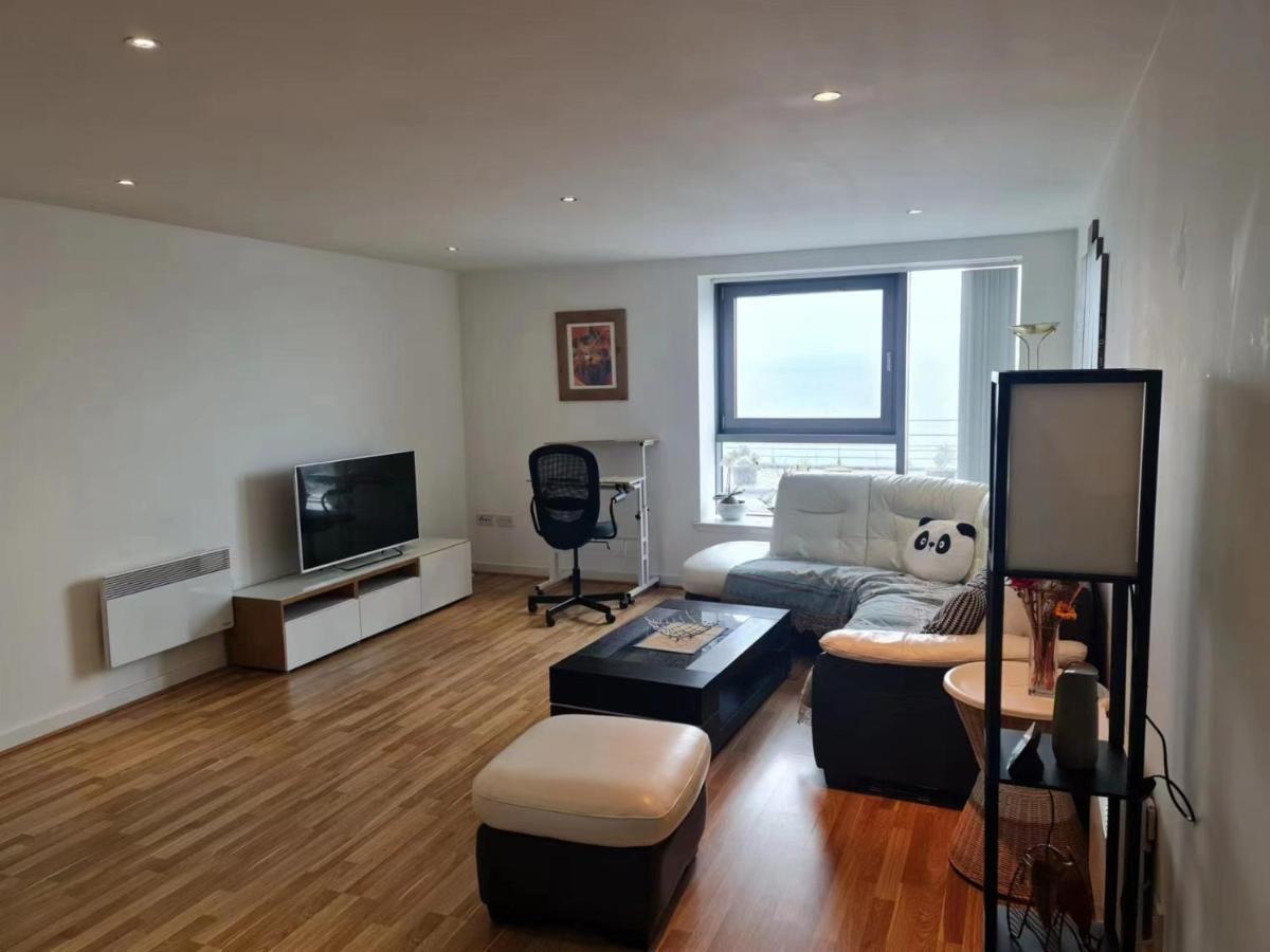 Stunning Waterfront Western Harbour Apartment Edinburgh Exterior photo